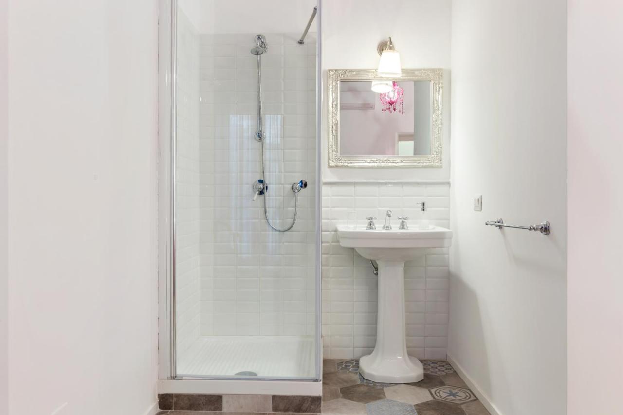 Oui Tree Apartment Неаполь Экстерьер фото