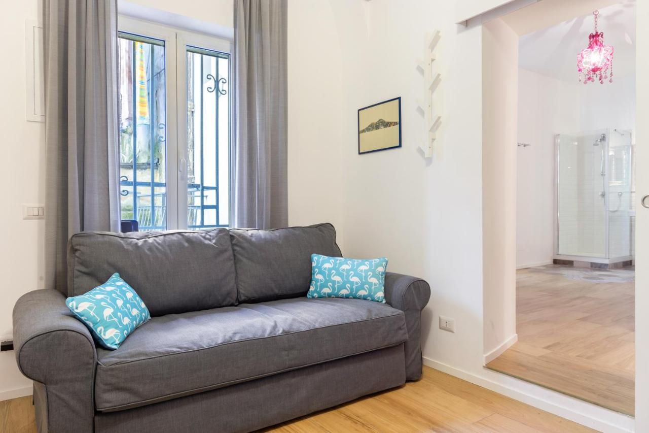Oui Tree Apartment Неаполь Экстерьер фото